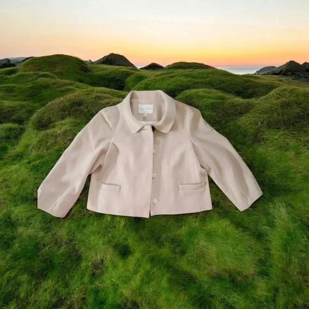 Jackie O. Cropped Blazer jacket in tan - Picture 4 of 6